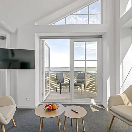 Boris - 50m To The Fjord By Interhome *